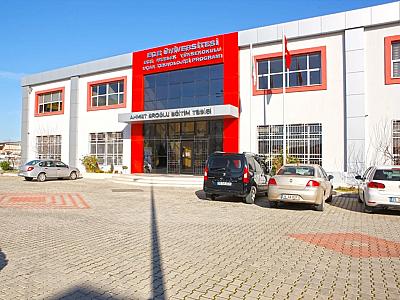 Ege Üniversitesi - Ahmet Eroğlu Eğitim Tesisi