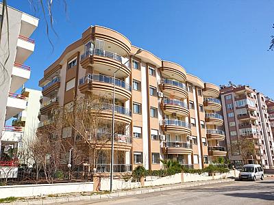 Eroğlu Apartmanı